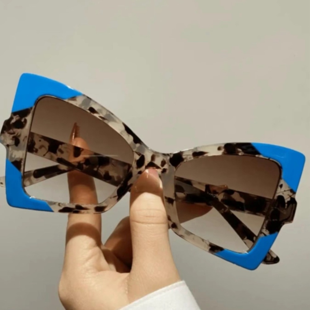 New Arrival Sunglasses “Not Like Us”